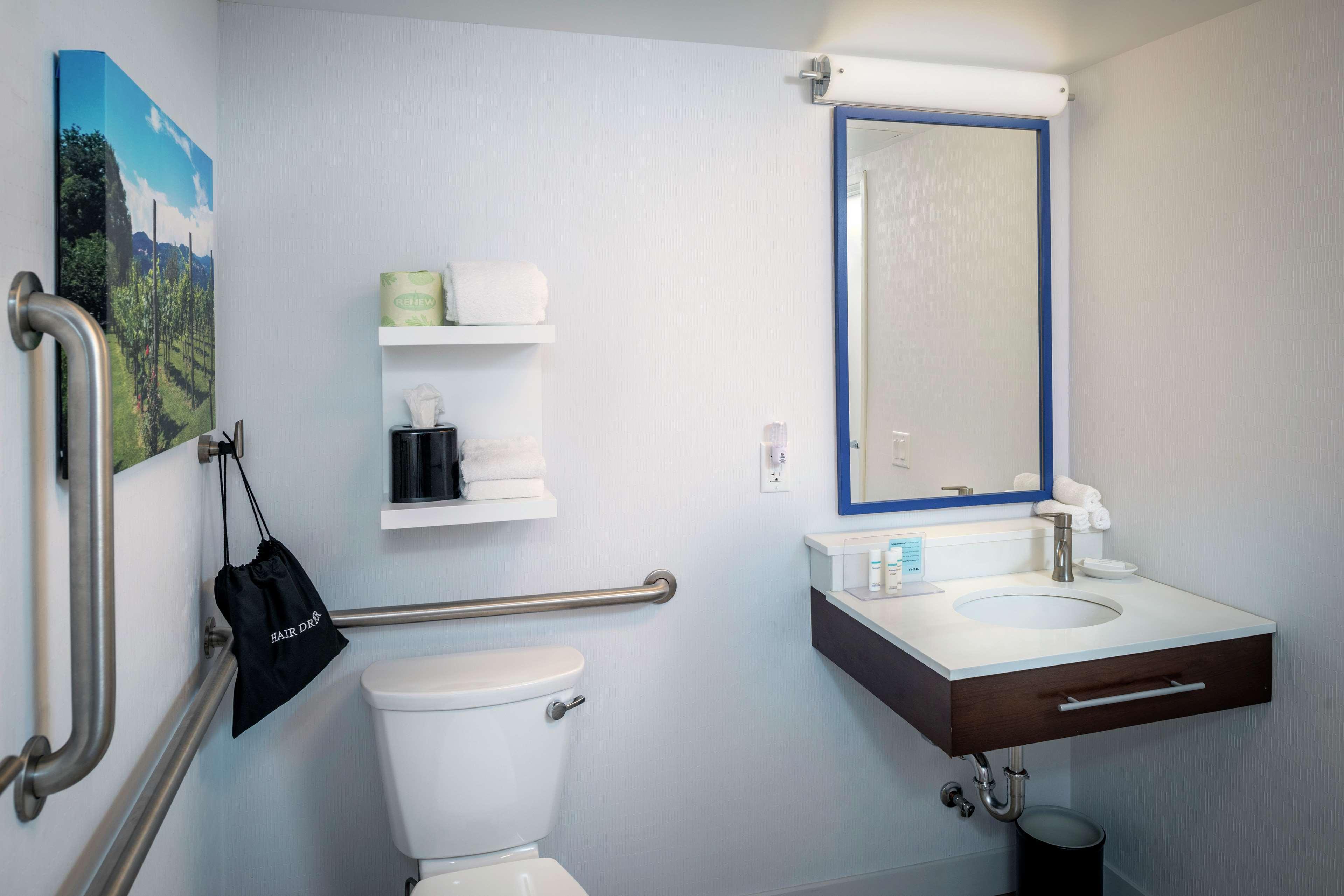Hotel Hampton Long Island/commack