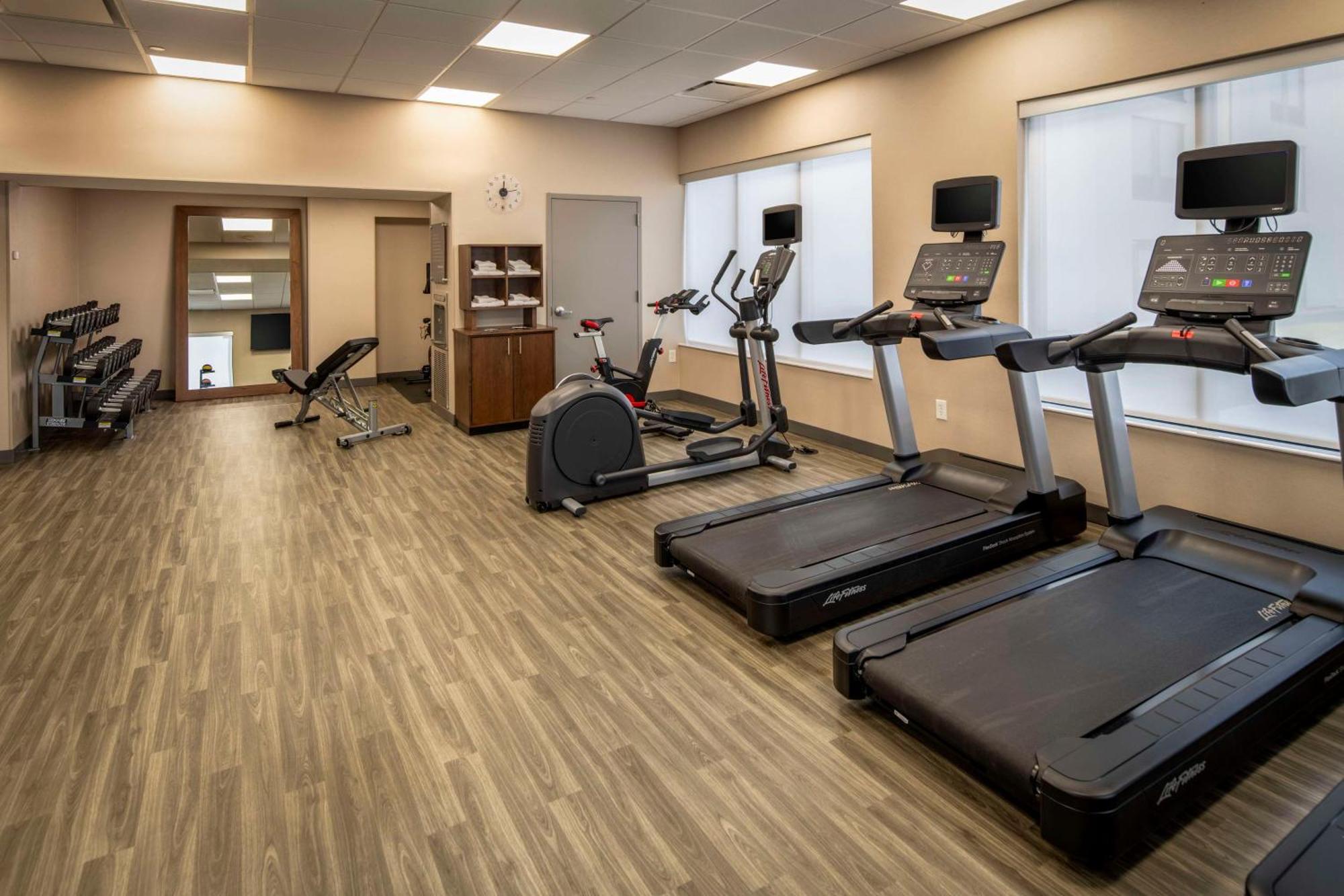Hampton Long Island/commack Hotel 3*
