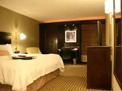 Hampton Long Island/commack Hotel 3*